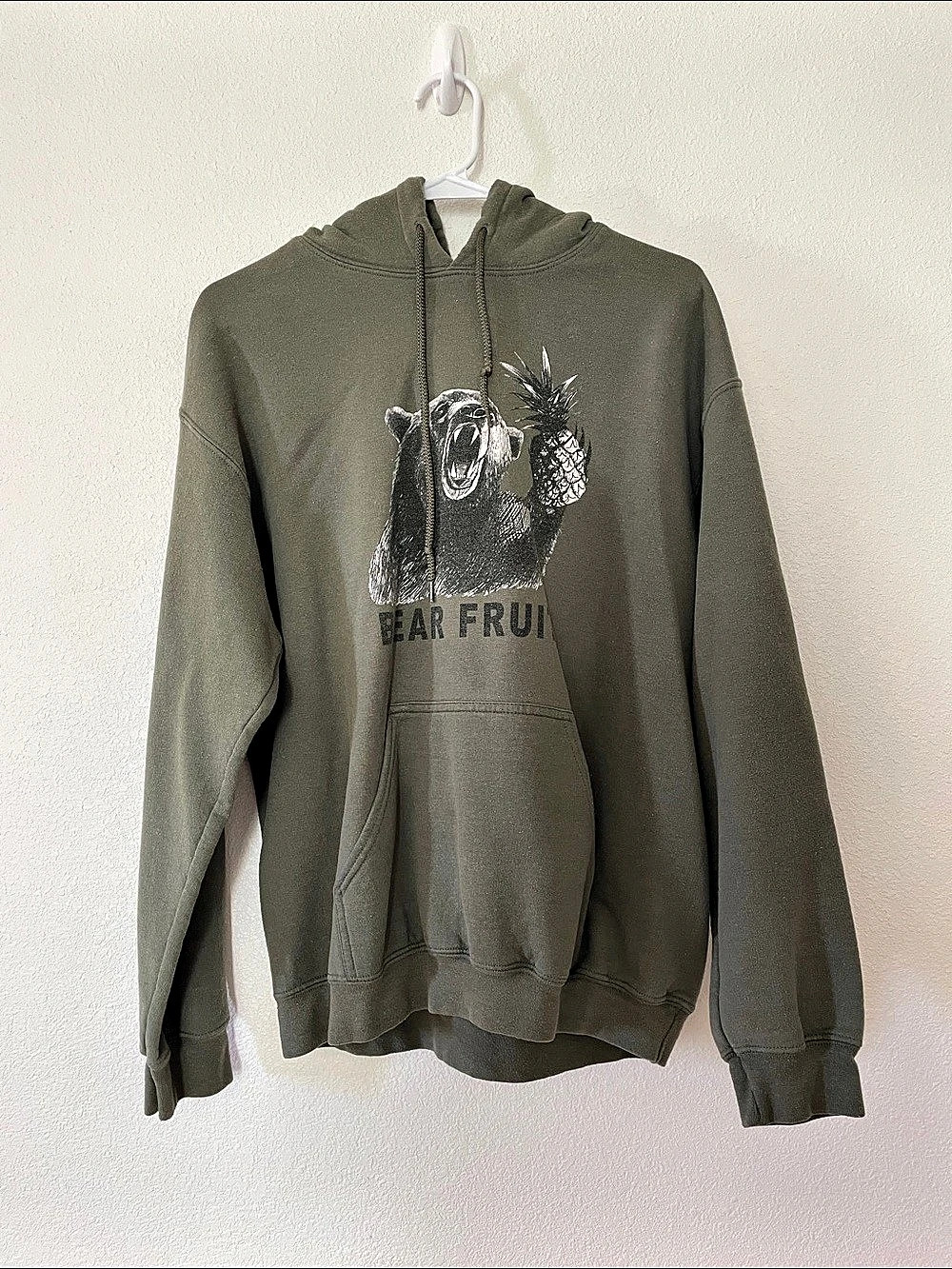 Bear Fruit Hoodie in Green Size Medium